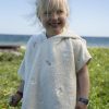 FI-03574 Filibabba badponcho ocean blossom sfeerfoto voorkant