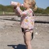FI-03588 Filibabba drinkfles ocean blossom sfeerfoto op het strand