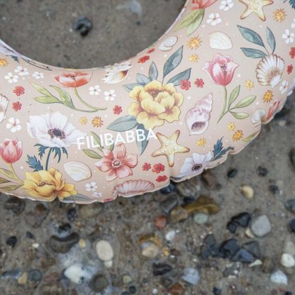 FI-03608 Filibabba zwemring Alfie ocean blossom sfeerfoto bloemen