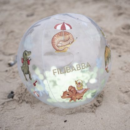 FI-03617 Filibabba strandbal Alfie dino beach confetti sfeerfoto op het strand