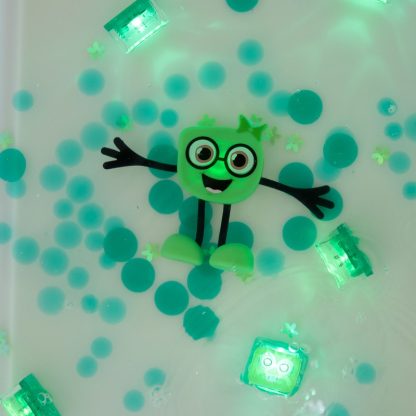 Glo Pals Sensorisch badspeelgoed sfeerfoto Pippa groen
