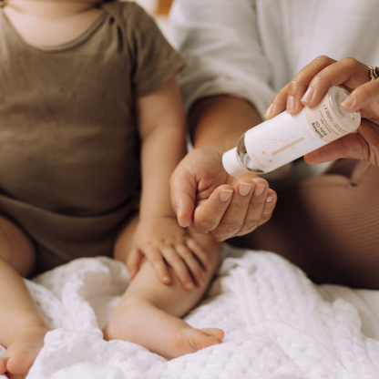 Naïf | verzachtende baby olie 100 ml - Afbeelding 3