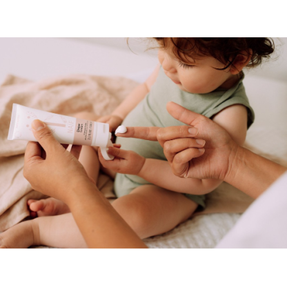 Naïf | verzorgende billencrème 75 ml - Afbeelding 3