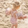Swim Essentials badpak leopard oud roze sfeerfoto op het strand