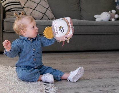 Tiamo Nijntje activiteitenkubus fluffy roze meisje met kubus