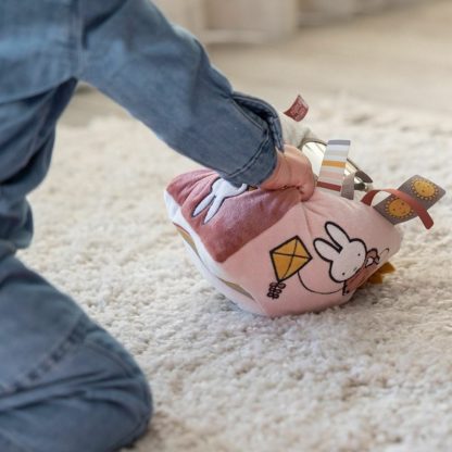 Tiamo Nijntje activiteitenkubus fluffy roze sfeerfoto kubus
